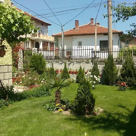 Hotel Family Dalia Welingrad