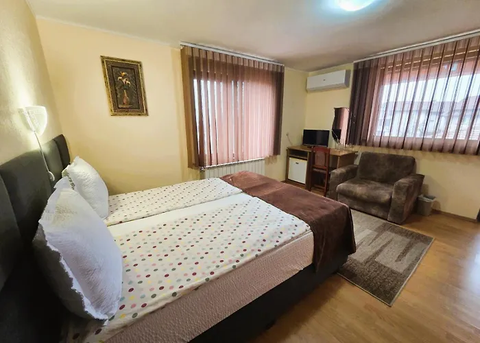 Family Dalia Hotel *